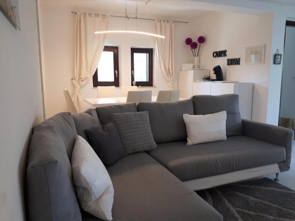 Apartmen Relax 200 M T Beach Rovinj Ngoại thất bức ảnh
